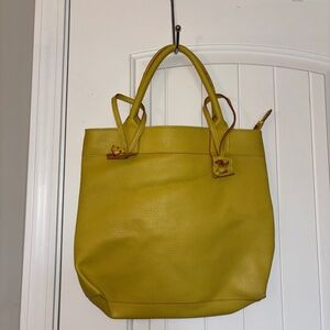 MSC yellow tote